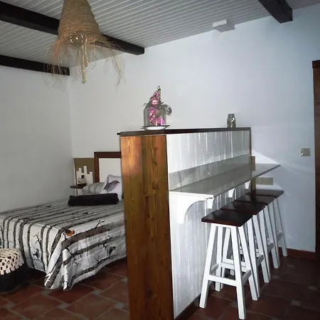 Albergue-hostel Casa Da Gandara 호스텔 Boimorto (A Coruna)