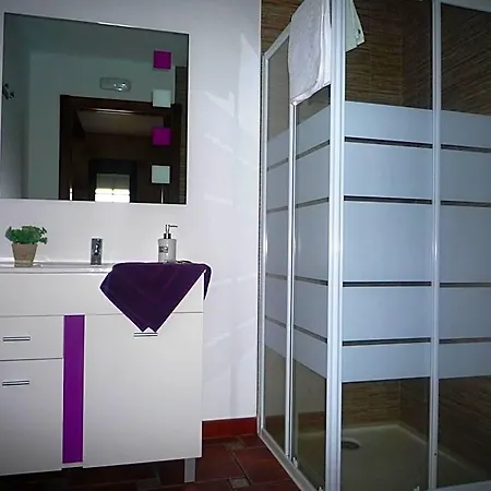 Albergue-hostel Casa Da Gandara بيت شباب